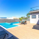 Casa à venda com 4 suítes no condomínio Residencial dos Lagos, Itupeva - SP