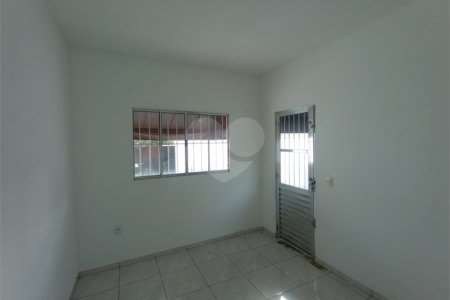 Casa à venda com 2 quartos em Retiro Santana, Itapetininga, SP