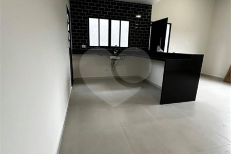 Casa Térrea à venda com 3 quartos, sendo 1 suíte, em Residencial Jardins da Catalunha, Atibaia, SP