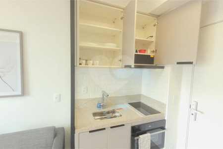 Studio sofisticado, totalmente mobiliado e pronto para morar