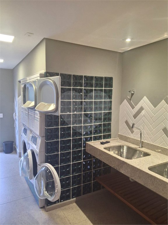 Apartamento à venda com 2 quartos, sendo 1 suíte,  em Ferreira, São Paulo, SP