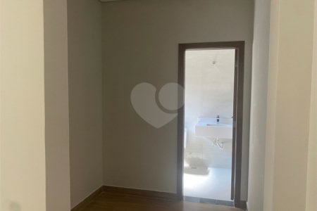 Casa à venda com 3 suítes no condomínio Condomíno Helena Maria, Sorocaba - SP