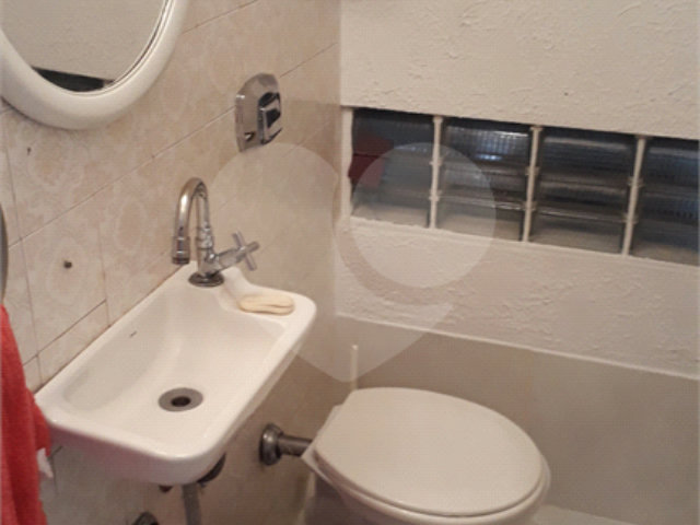 Sobrado à venda com 5 quartos, sendo 1 suíte,  em Chácara Santo Antônio, São Paulo, SP