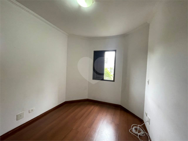 Apartamento à venda ou para alugar com 3 quartos, sendo 1 suíte,  em Alto da Boa Vista, São Paulo, SP