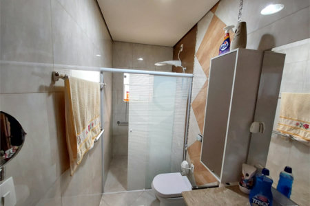 Casa residencial com ponto comercial a venda no Centro