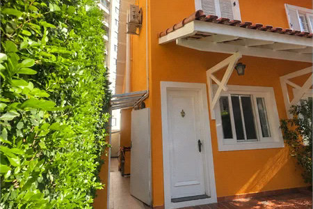 Casa à venda com 3 quartos, sendo 1 suíte,  no condomínio Vilagio Viccino, São Paulo - SP