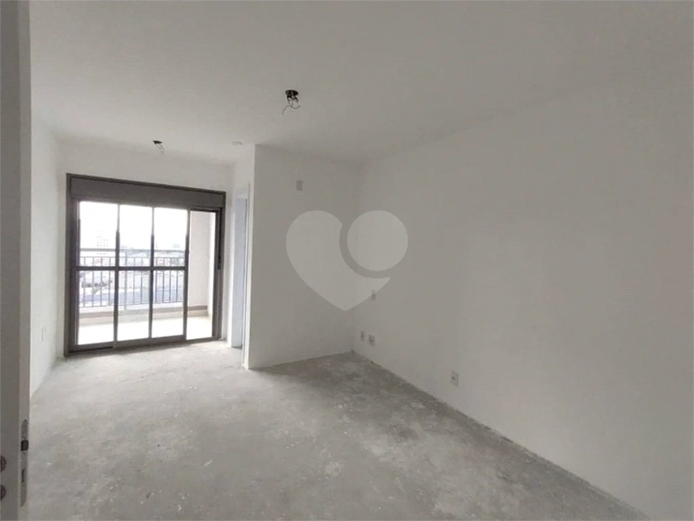 Apartamento novo com 129m² na Mooca com 2 suítes e 2 vagas.