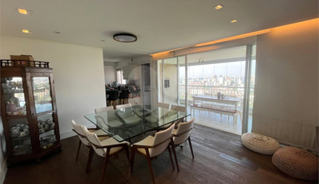 Apartamento à venda com 3 suítes em Jardim Monte Kemel, São Paulo, SP