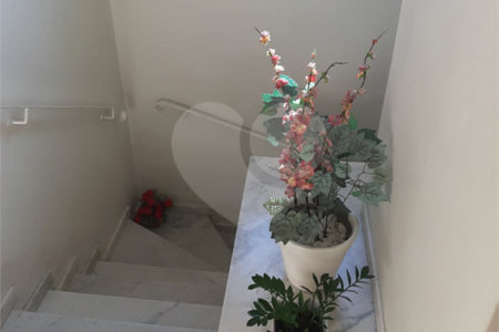 Sobrado à venda com 4 quartos, sendo 2 suítes, em Jardim Ester, São Paulo, SP
