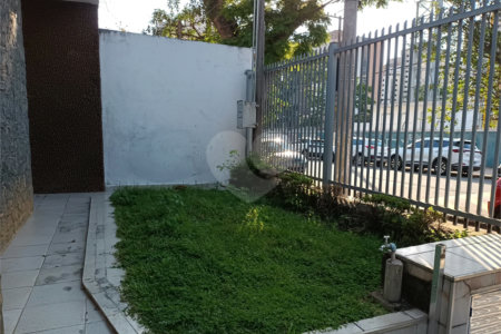 Casa à venda com 4 quartos em Vila Hamburguesa, São Paulo, SP