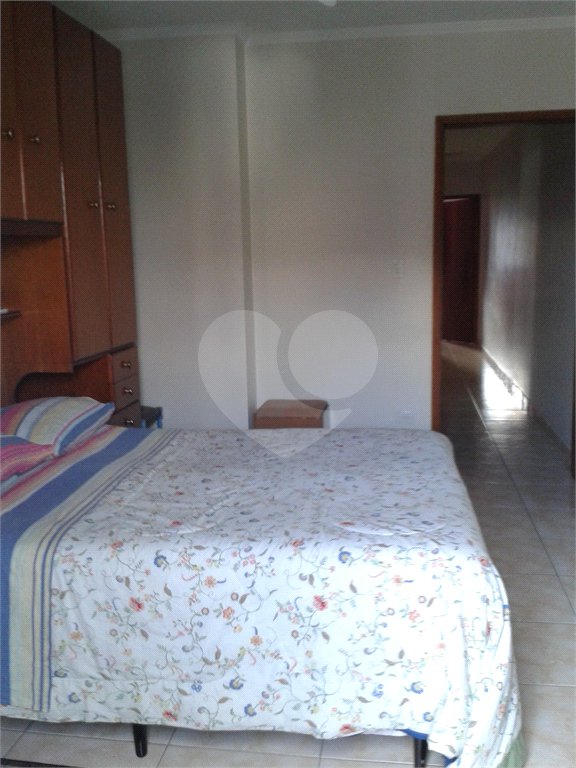 Sobrado à venda com 3 quartos em Vila Dona Augusta, São Paulo, SP
