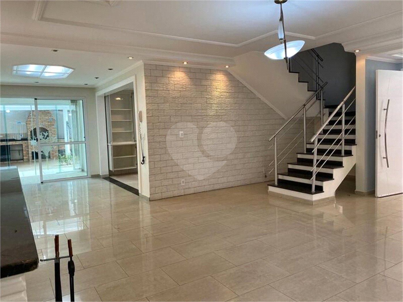 Casa à venda com 4 quartos, sendo 3 suítes, no condomínio Villas Nova Tatuapé I, São Paulo - SP