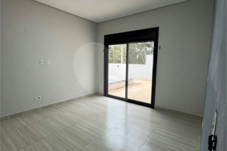 Casa à venda com 3 quartos, sendo 1 suíte, no condomínio Jardim Laguna, Indaiatuba - SP