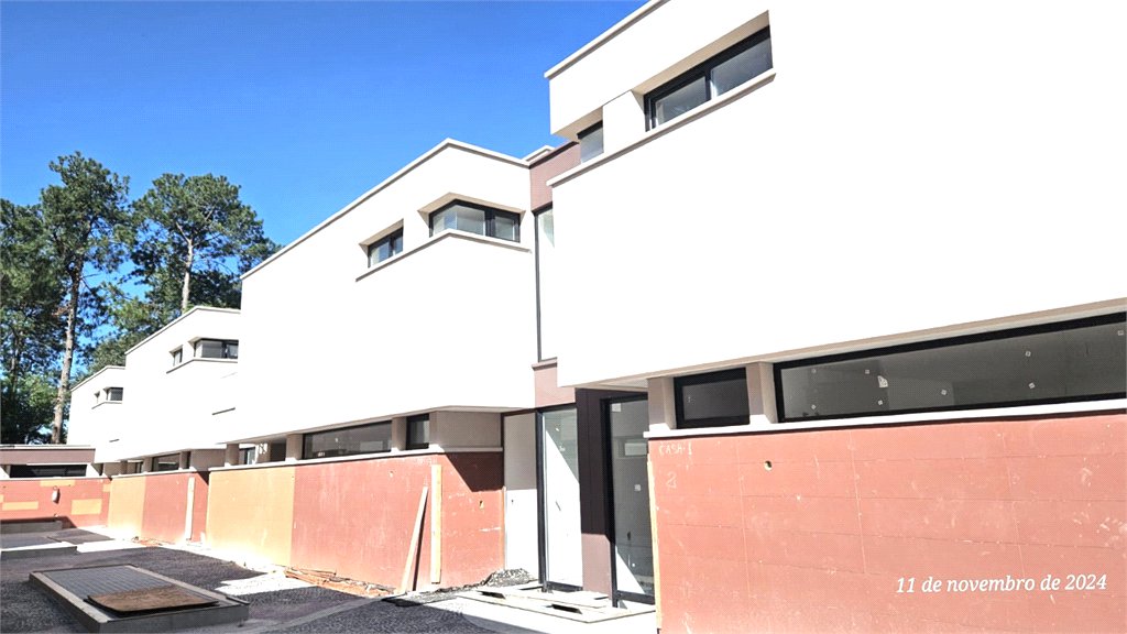 Casa à venda com 4 suítes no condomínio Garda, São Paulo - SP
