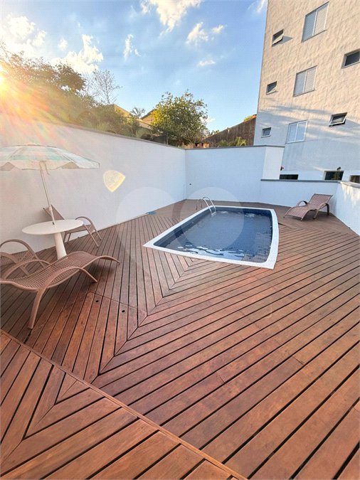 Apartamento à venda com 3 quartos, sendo 1 suíte,  em Parque Santana, Mogi das Cruzes, SP