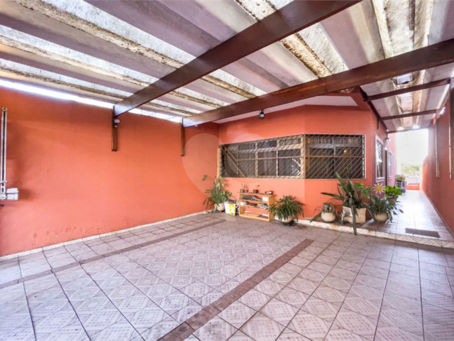 Sobrado à venda com 3 suítes em Cupecê, São Paulo, SP