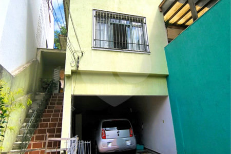 Sobrado à venda com 4 quartos, sendo 2 suítes, em Vila Morse, São Paulo, SP