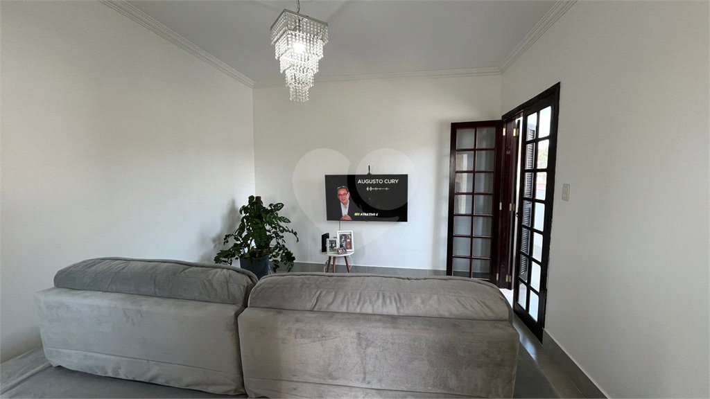 Sobrado à venda com 4 quartos, sendo 1 suíte, em Jardim Ana Maria, Sorocaba, SP