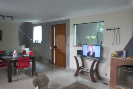 Casa à venda com 3 quartos, sendo 2 suítes,  em Santo Amaro, São Paulo, SP