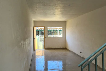 Sobrado à venda com 3 quartos, sendo 1 suíte, em Vila Gomes, São Paulo, SP