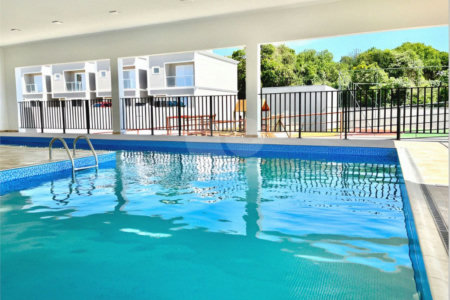 Casa à venda com 2 suítes no condomínio Renaissence Clube, Suzano - SP