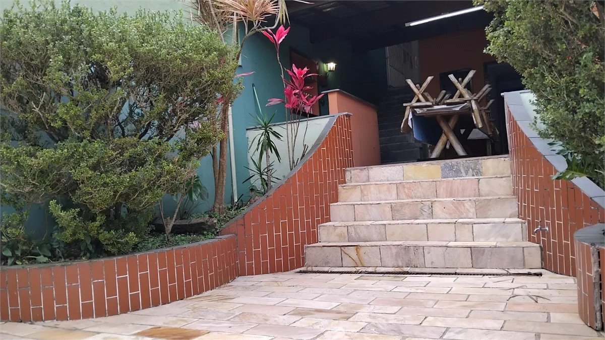 Casa à venda com 4 quartos, sendo 3 suítes, em Vila Polopoli, São Paulo, SP