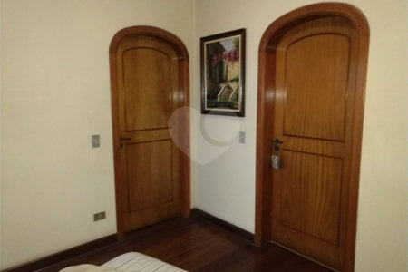 Casa à venda com 3 quartos, sendo 1 suíte,  em Jardim Brasil (zona Sul), São Paulo, SP