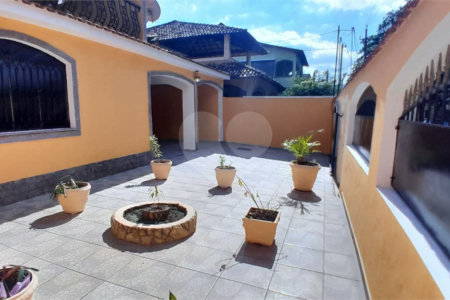 Casa à venda com 3 quartos, sendo 1 suíte, em Campo Grande, Rio de Janeiro, RJ