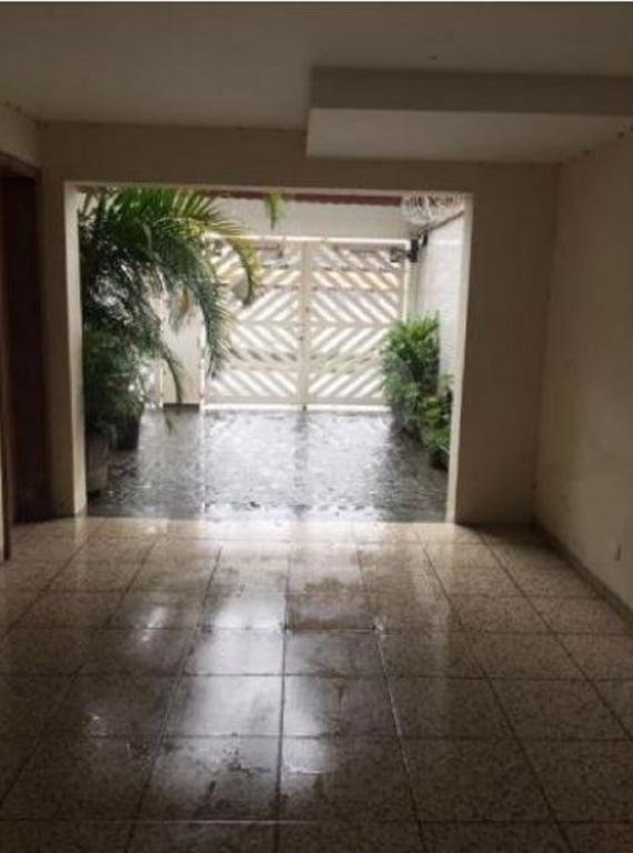 Sobrado à venda com 3 quartos, sendo 1 suíte, em Tremembé, São Paulo, SP