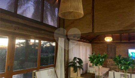 Casa para alugar com 3 quartos, sendo 2 suítes,  no condomínio Alpes de Vinhedo, Vinhedo - SP