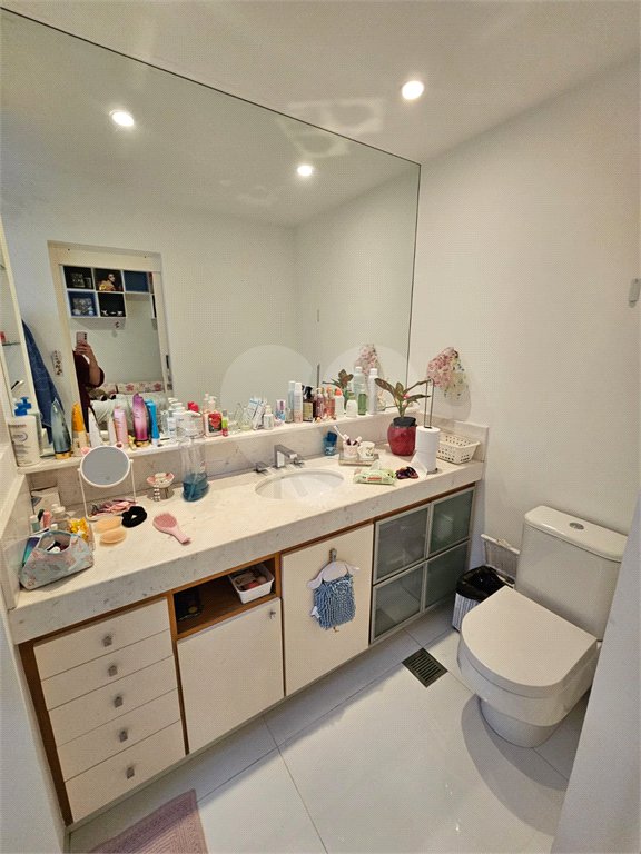 Apartamento à venda com 3 suítes em Indianópolis, São Paulo, SP