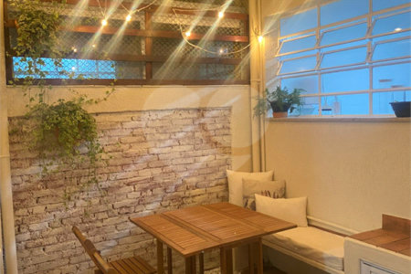 Casa de Vila à venda com 3 quartos, sendo 1 suíte, em Vila Cordeiro, São Paulo, SP