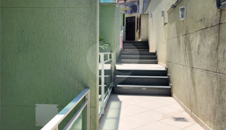 Casa à venda com 2 suítes no condomínio Residencial Maracujás, São Paulo - SP