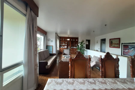 Casa à venda com 4 quartos, sendo 1 suíte, em Parque Continental, São Paulo, SP
