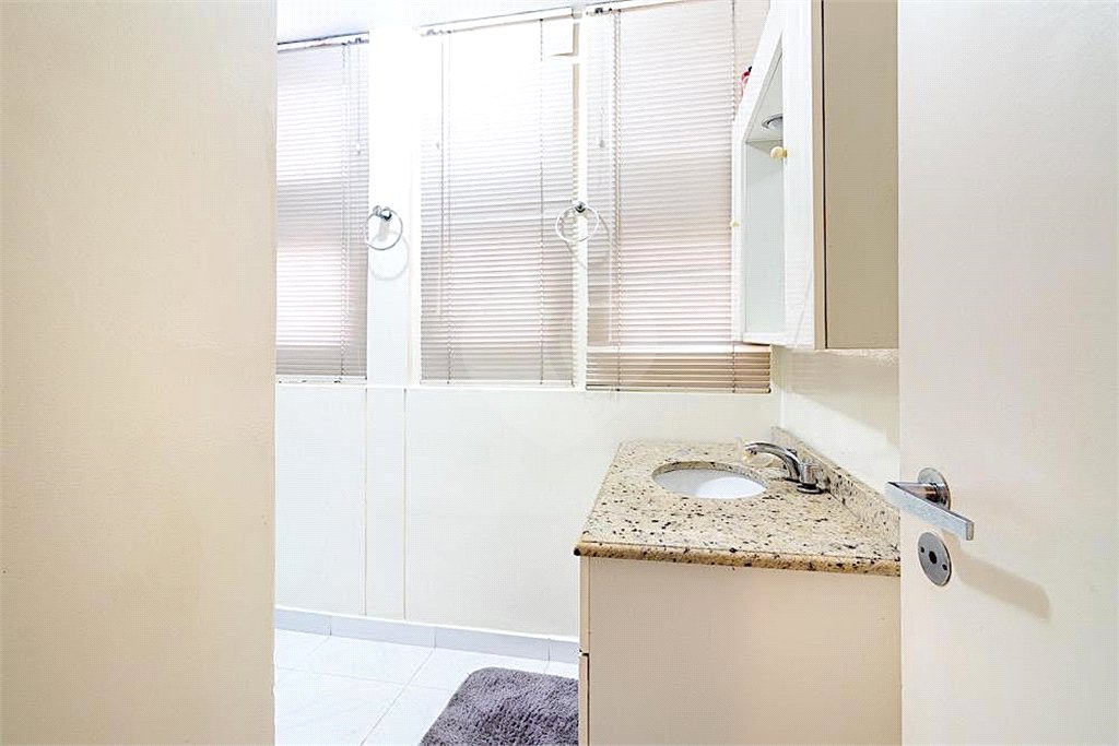 Apartamento à venda com 3 quartos, sendo 1 suíte, em Jardim Paulista, São Paulo, SP