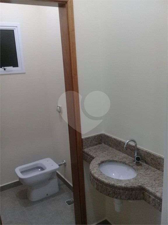 Casa à venda com 3 quartos, sendo 1 suíte,  em Loteamento Jardim Solares, Atibaia, SP