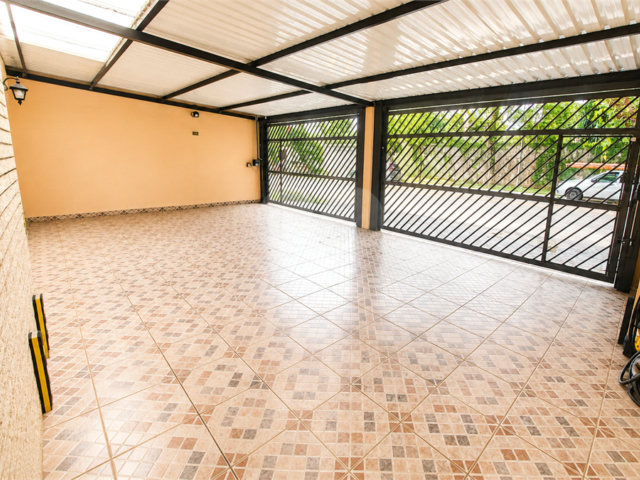 Casa à venda com 3 quartos, sendo 1 suíte,  em Santo Amaro, São Paulo, SP