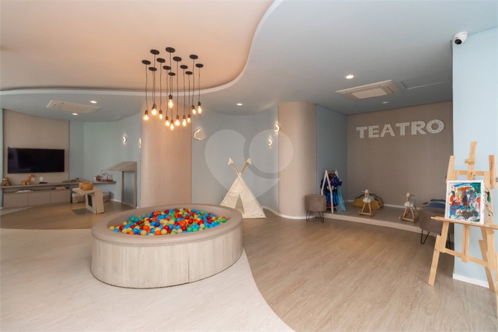 Apartamento à venda com 3 suítes em Campo Belo, São Paulo, SP