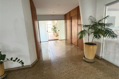 Apartamento à venda com 3 quartos, sendo 1 suíte, em Pinheiros, São Paulo, SP