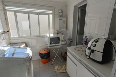 Apartamento à venda com 3 quartos, sendo 1 suíte, no Centro, São Roque, SP