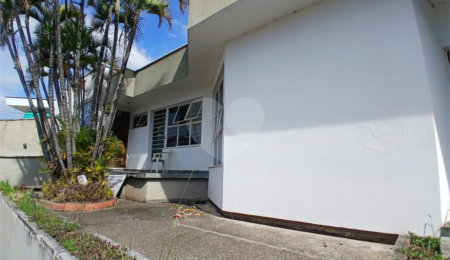 Casa para alugar com 3 quartos, sendo 1 suíte,  em Esplanada Mendes Moraes, São Roque, SP