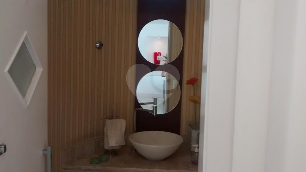 Sobrado à venda com 4 suítes em Tremembé, São Paulo, SP