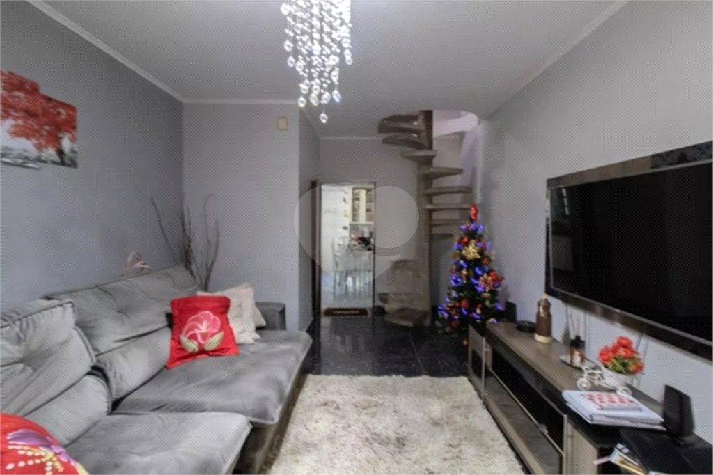 Casa à venda com 2 quartos, sendo 1 suíte, em Jardim Santa Clara, Guarulhos, SP