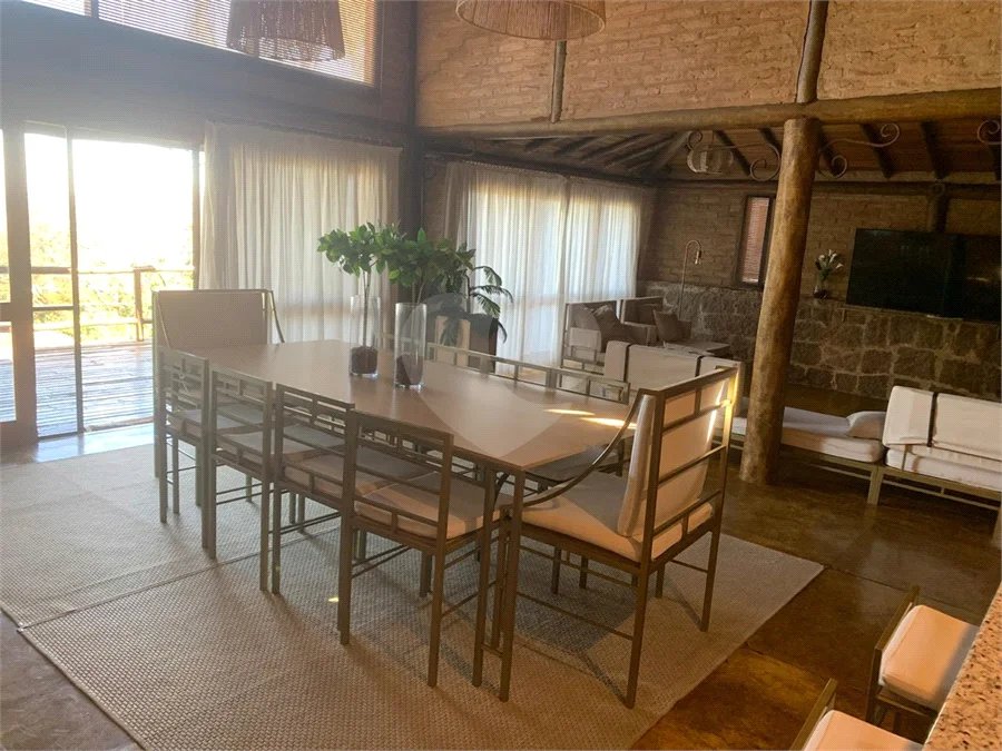 Casa para alugar com 3 quartos, sendo 2 suítes, no condomínio Alpes de Vinhedo, Vinhedo - SP