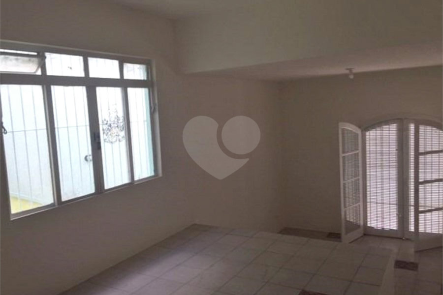 Casa à venda com 3 quartos, sendo 1 suíte, em Morumbi, São Paulo, SP