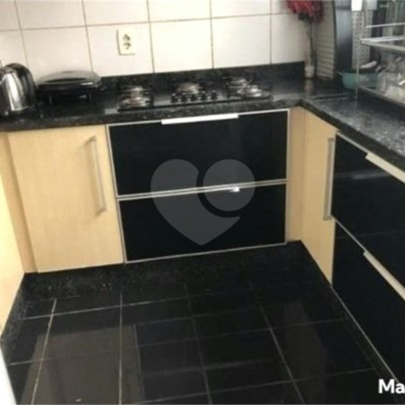 Casa de Vila à venda com 3 quartos em Vila Curuçá, São Paulo, SP