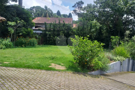 Casa de Vila à venda com 4 suítes em Guarapiranga, São Paulo, SP
