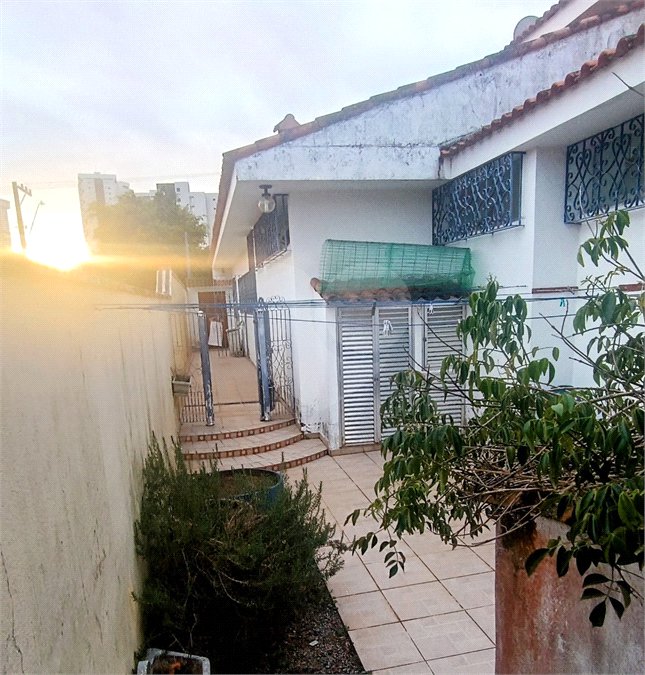 Casa à venda com 5 quartos, sendo 4 suítes, em Jardim Armênia, Mogi das Cruzes, SP
