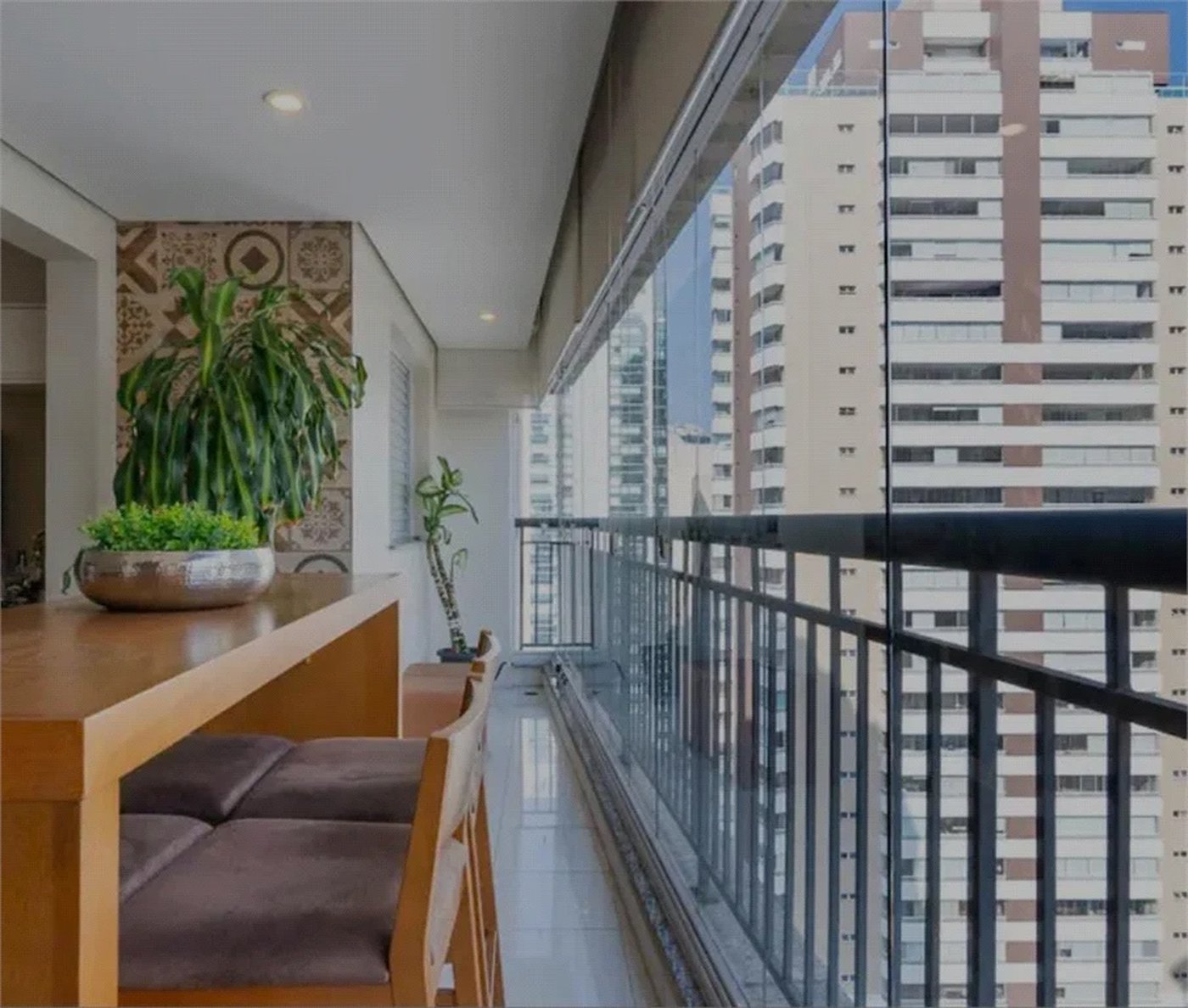 Apartamento à venda com 2 suítes em Vila Gertrudes, São Paulo, SP