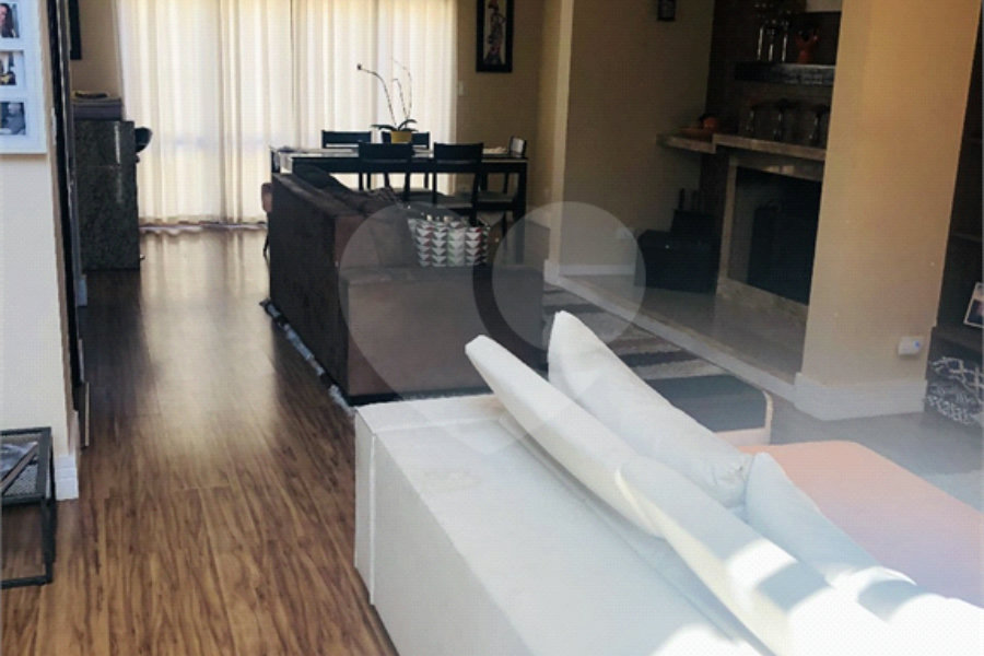 Sobrado à venda com 3 quartos, sendo 1 suíte, em Jardim Peri, São Paulo, SP
